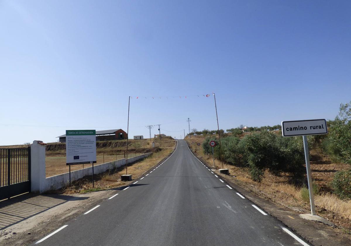 Apunto de finalizar las obras de mejora del camino de Sevilla