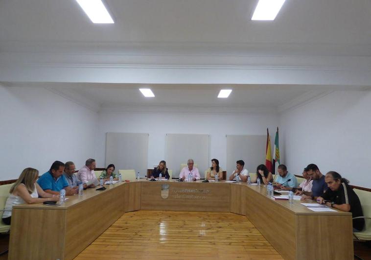 El Ayuntamiento de Castuera celebrará hoy viernes 15 septiembre un pleno extraordinario y urgente