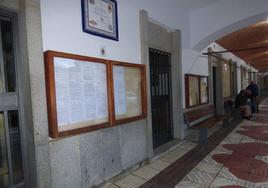 Tablón de anuncios del ayuntamiento de Castuera.