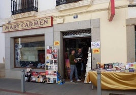 Las librerías celebran el Día de Libro sacando sus ejemplares a la calle