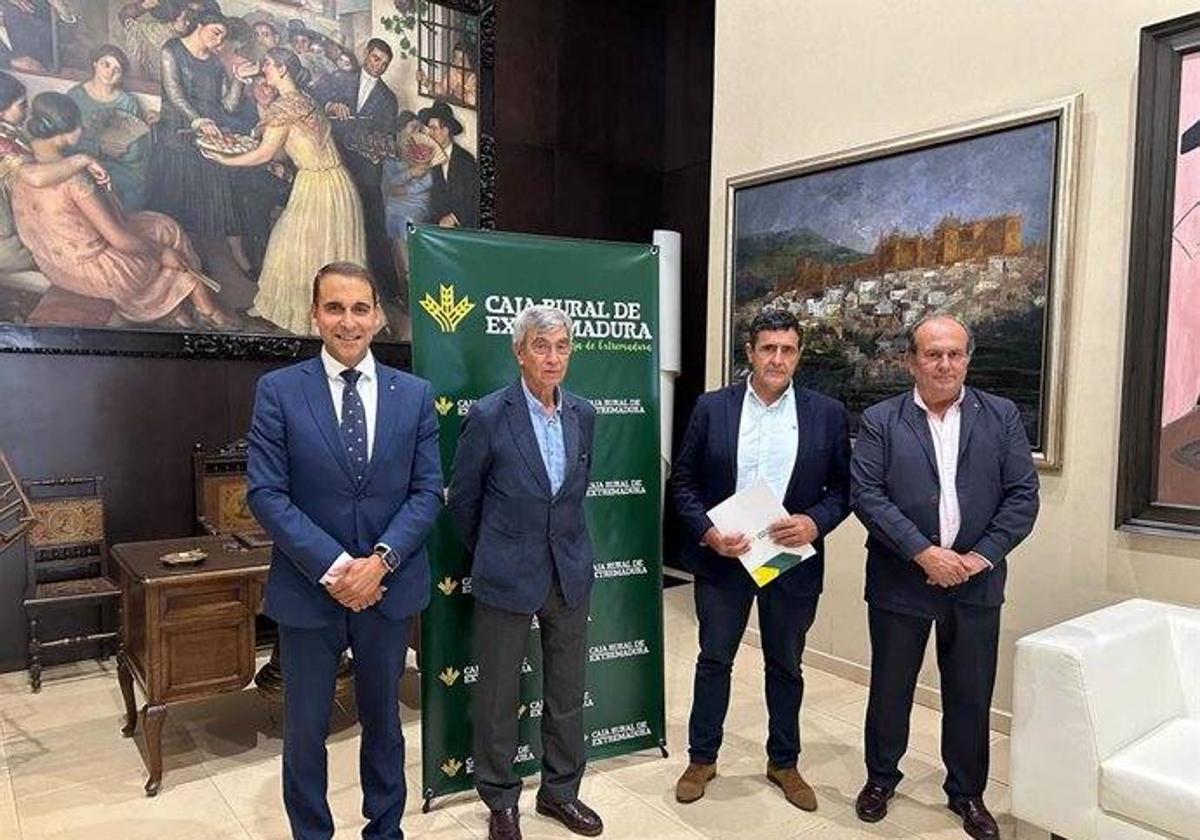 Caja Rural de Extremadura y EA Group firman un convenio de colaboración para impulsar la I+D+i