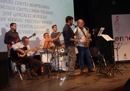 Formación de mayores en la audición de primavera.