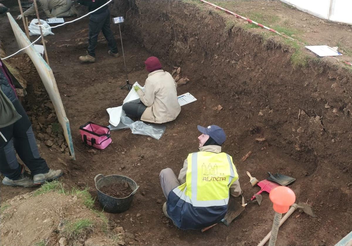 Exhumación de una fosa comun.