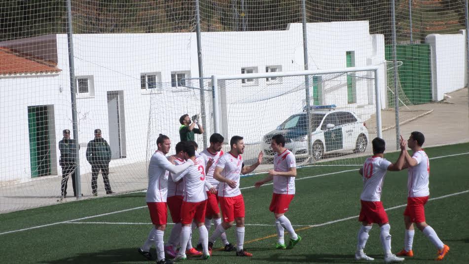 El CD Castuera-Subastacar venció a domicilio (0-3) a la UD Fornacense con goles de Pomo, Juan y Dioni