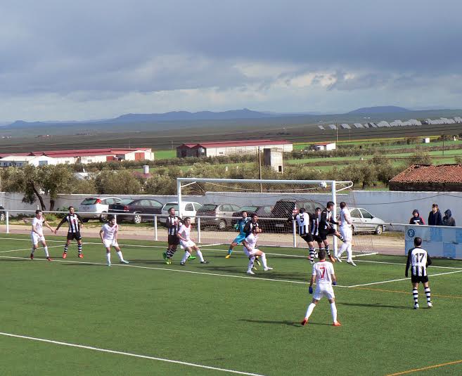 El CD Castuera-Subastacar afronta el tramo final de la liga con confianza y con la ilusión de alcanzar el título