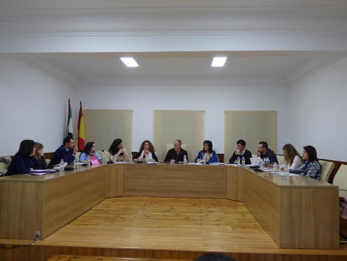 El Pleno del Ayuntamiento de Castuera acuerda por unanimidad nombrar Hija Predilecta a Aurora Navas Morillo