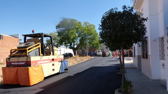 El Ayuntamiento llevará a cabo la renovación del asfaltado en varias calles de la localidad