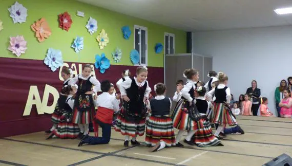 Éxito artístico y gran afluencia de público en la gala benéfica Adiser-Horizontes