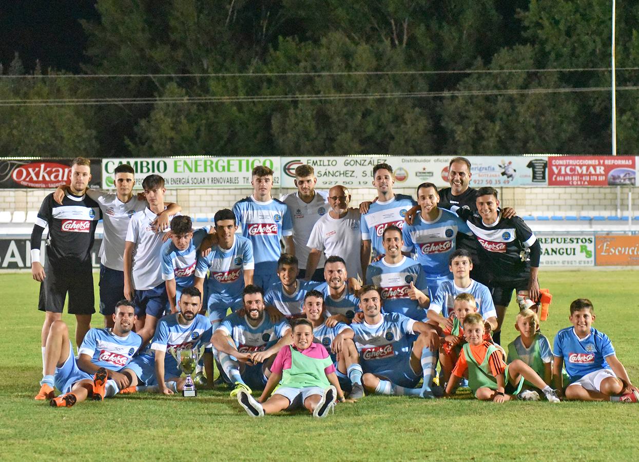 El Coria se adjudicó el trofeo Hermanos Perianes
