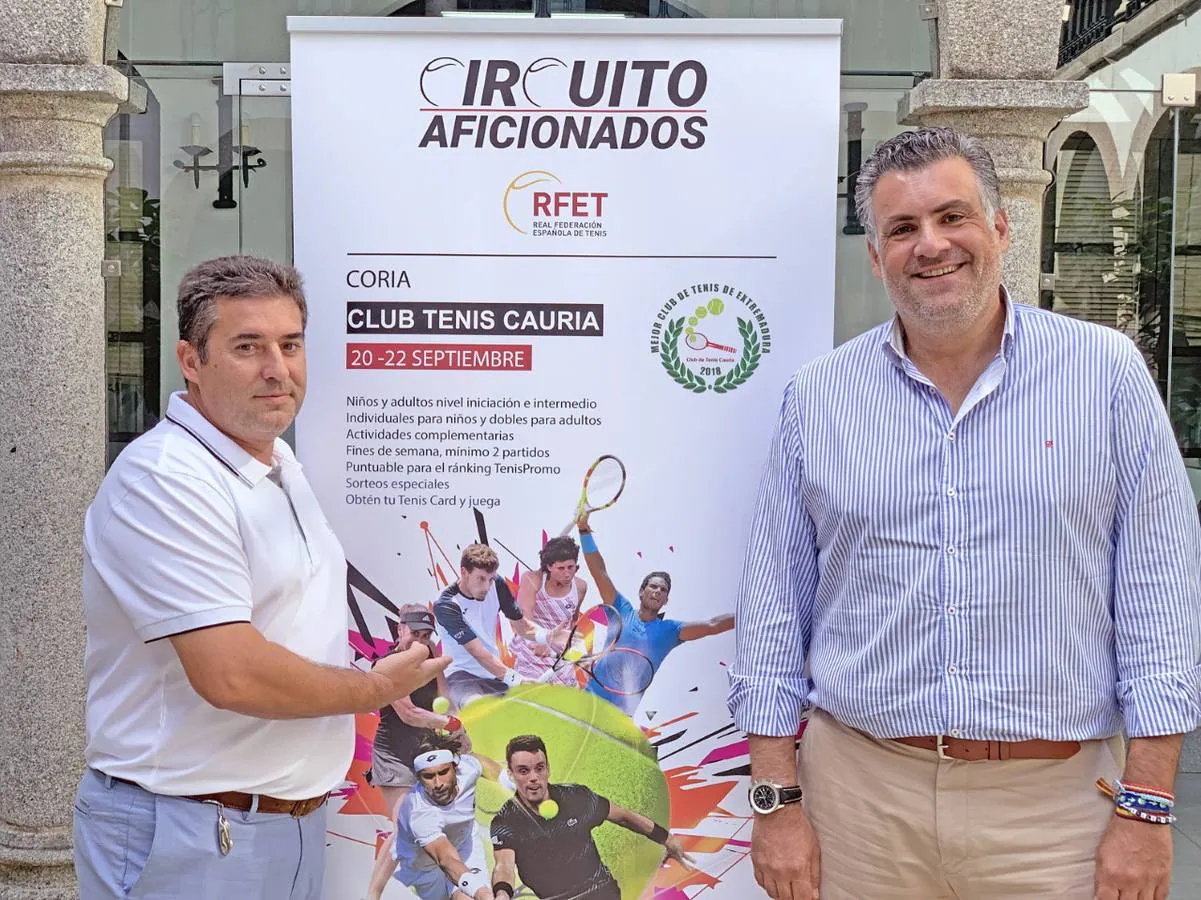 El presidente del Club de Tenis y el alcalde en la presentación del Torneo