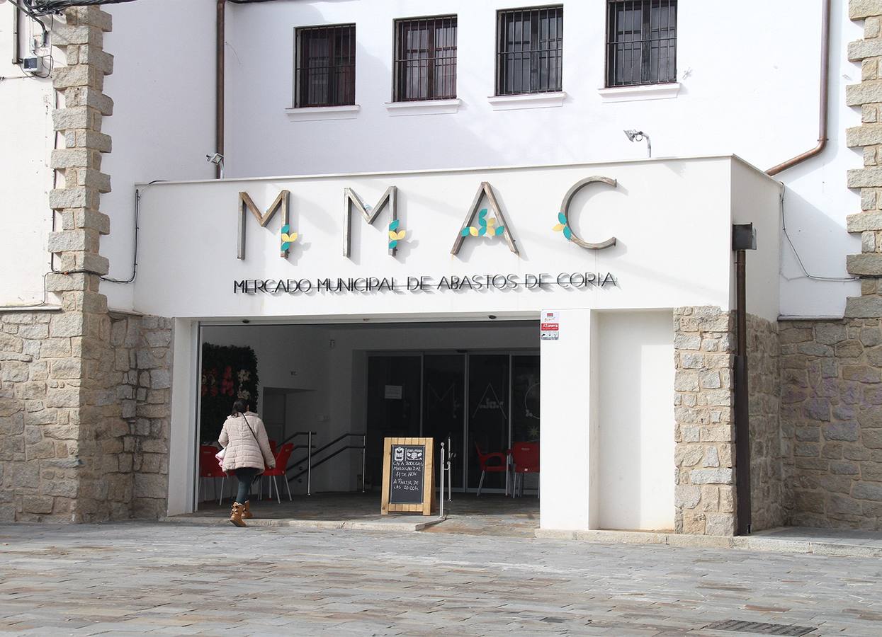 CHC Energía traslada sus oficinas al Mercado Municipal de Abastos