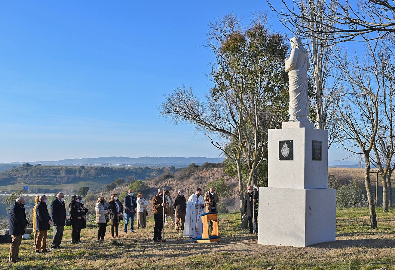 Acto inaugural del Sagrado Corazón, el altar de Campaña y el Cristo de la Esperanza