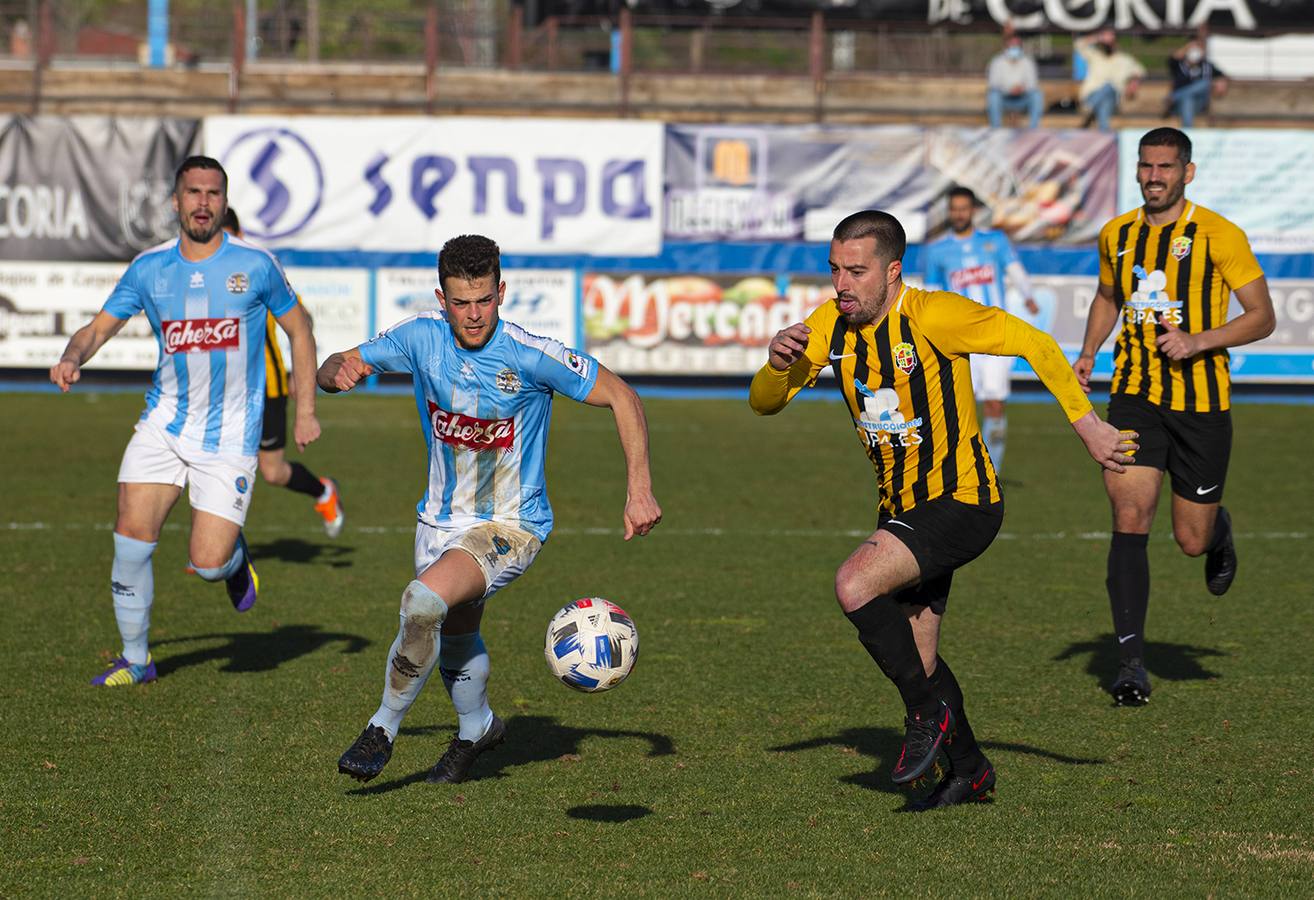 David López y Pino autores de los goles del Coria