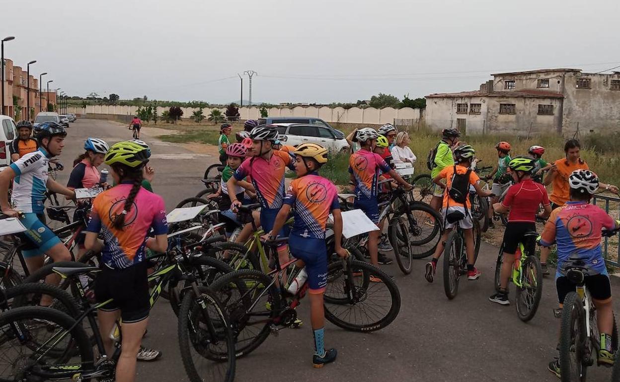 Participantes en la carrera de Orientación 