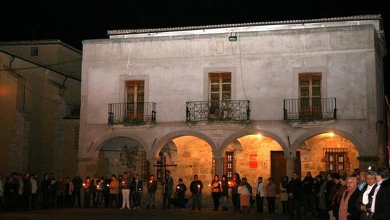 Cáritas Interparroquial celebra un viacrucis en la noche de este Martes Santo
