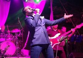 Actuación musical en Coria.