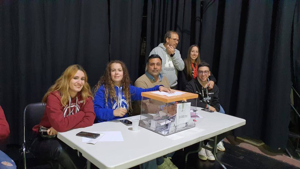 Se abre el plazo de presentación de solicitudes para optar a ser abanderado de la peña Juventud Cauriense