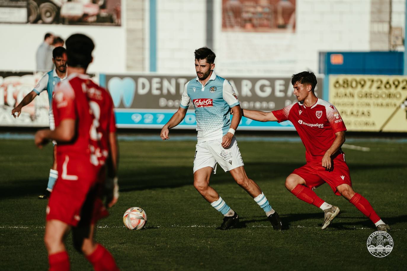 El CD Coria sigue líder pero pierde su renta