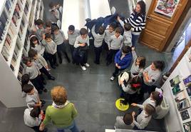 Decenas de niños visitan la Biblioteca Municipal durante octubre