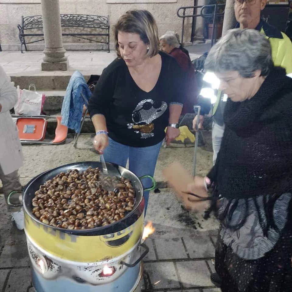 El II Festival de la Chaquetía acoge a cientos de caurienses en apoyo a AFA