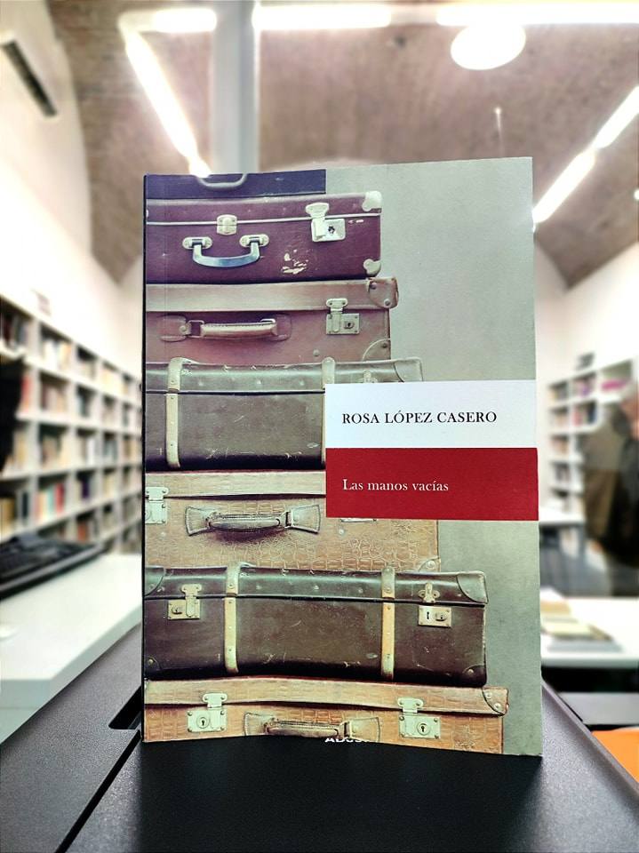El nuevo libro de la escritora local Rosa López Casero ya está en la biblioteca