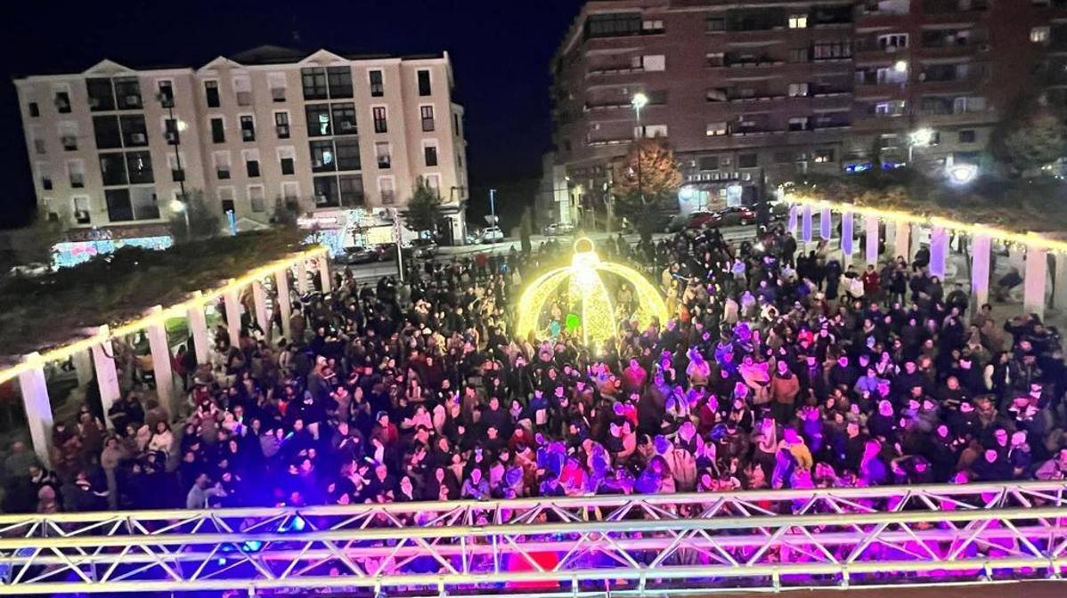 Descubre cómo se ha vivido el encendido de las luces de Navidad en Coria