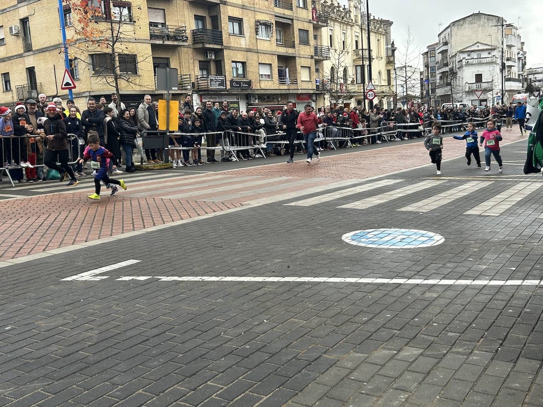 Participación masiva en la San Silvestre de Coria 2023