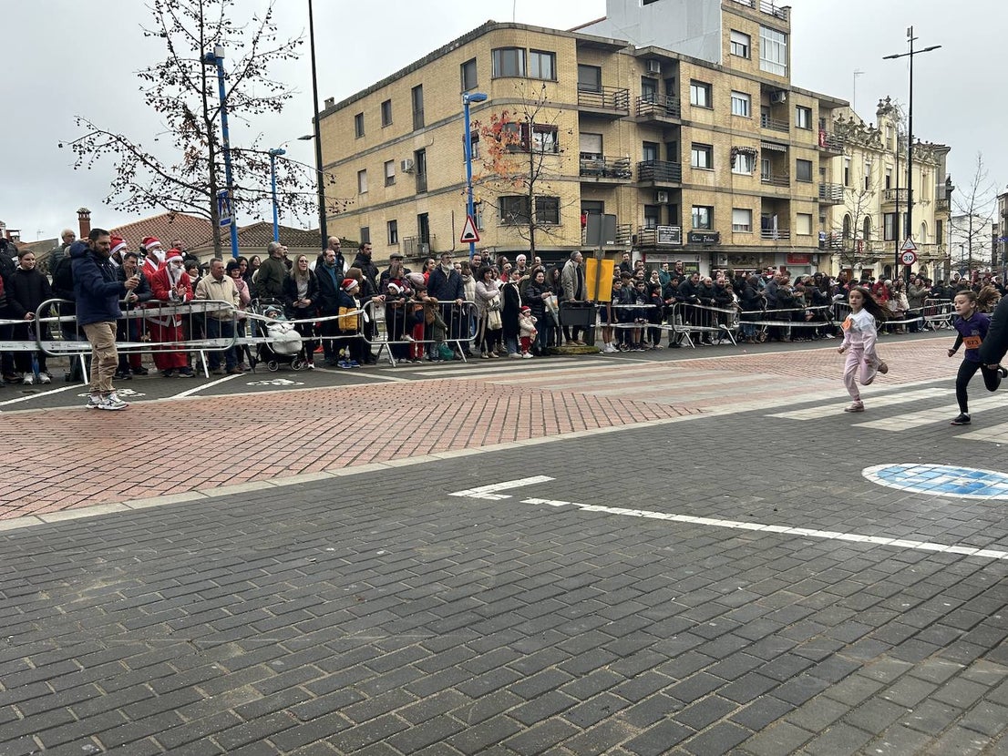 Participación masiva en la San Silvestre de Coria 2023