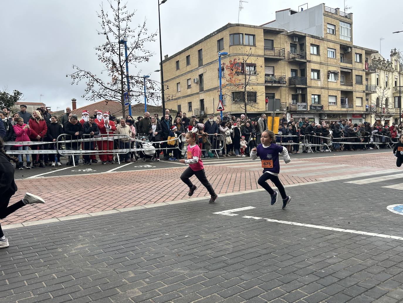 Participación masiva en la San Silvestre de Coria 2023