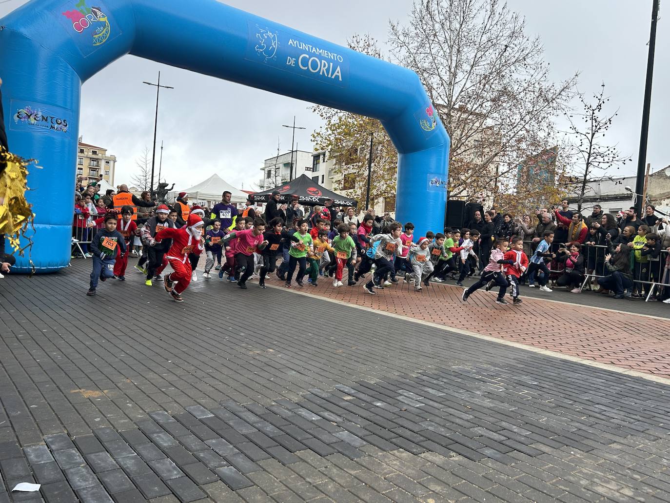 Participación masiva en la San Silvestre de Coria 2023