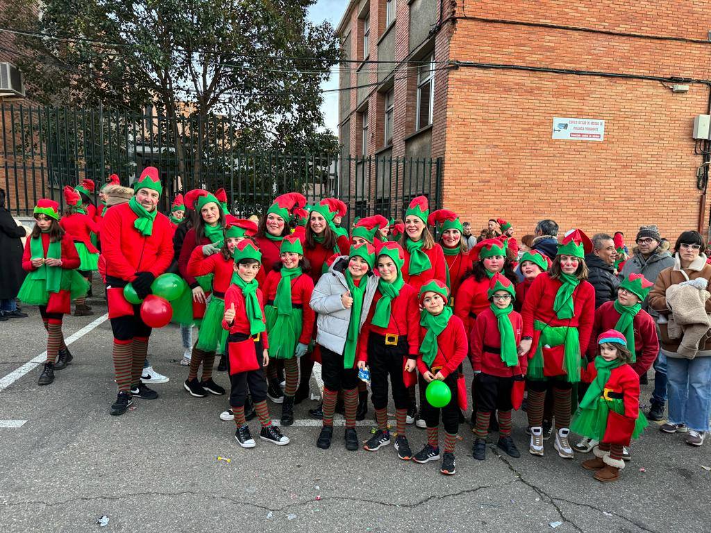Cientos de caurienses acogen a los Reyes Magos en su llegada a Coria