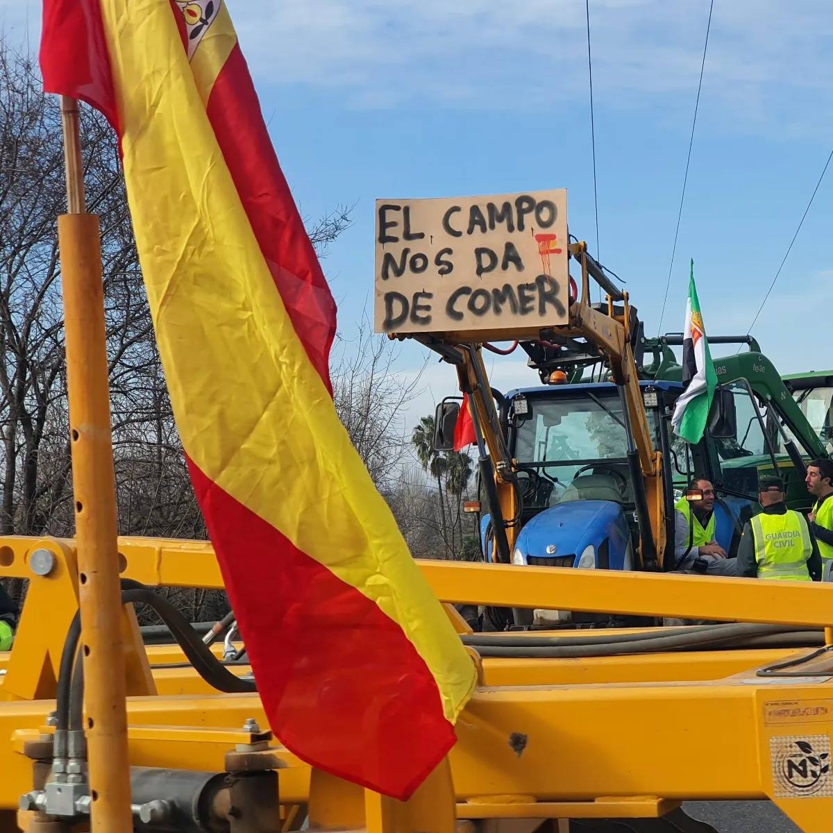 Los agricultores de Coria se unen a la jornada nacional de protesta en defensa del sector primario
