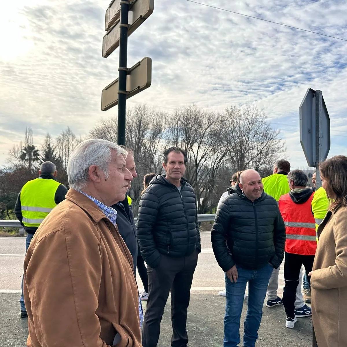 Los agricultores de Coria se unen a la jornada nacional de protesta en defensa del sector primario