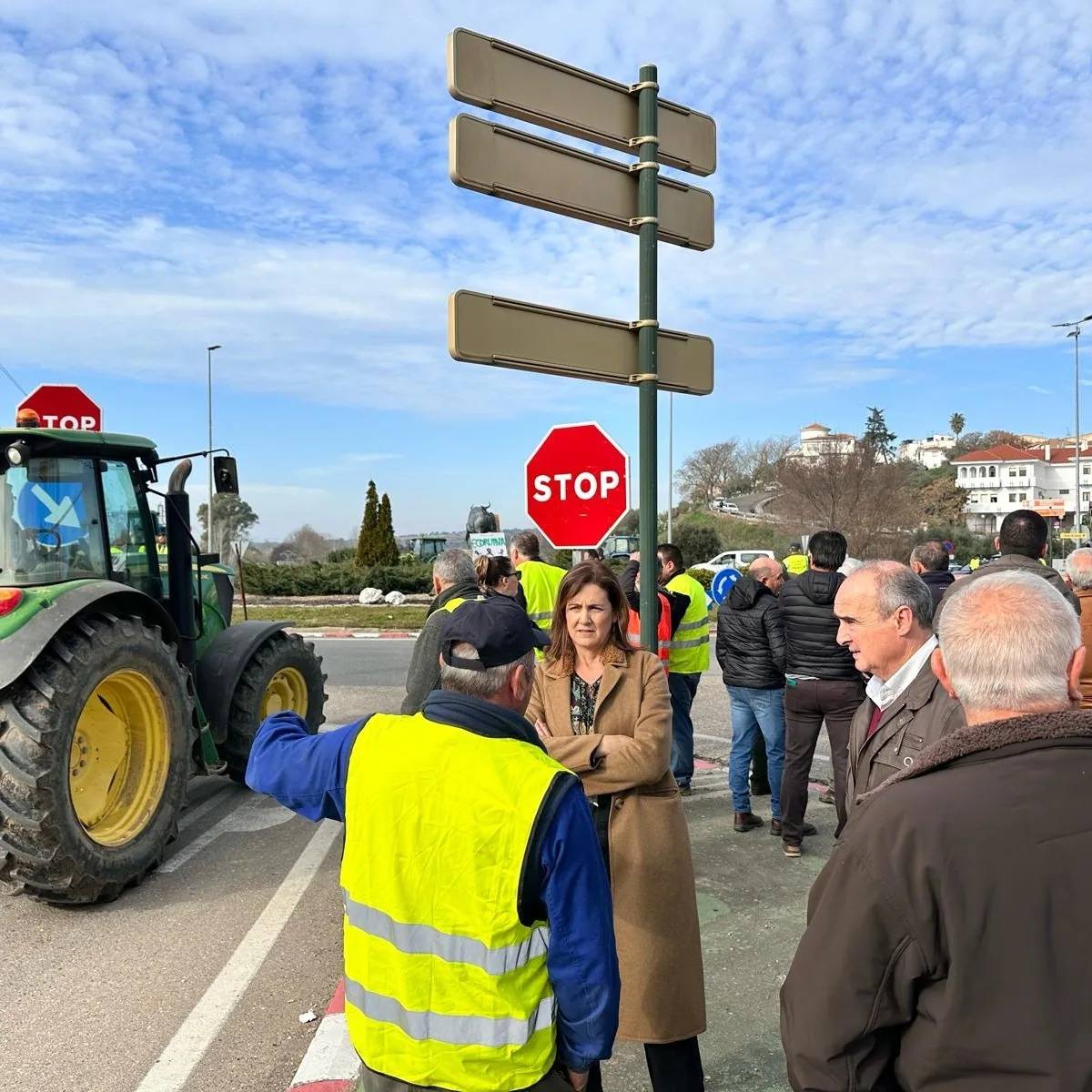 Los agricultores de Coria se unen a la jornada nacional de protesta en defensa del sector primario