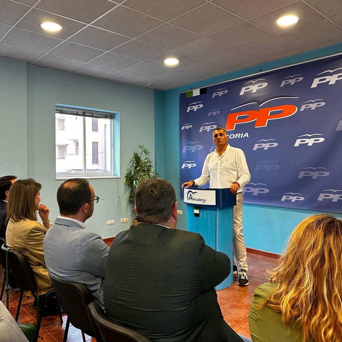 Almudena Domingo ha sido elegida como presidenta de la Junta Local del Partido Popular en Coria
