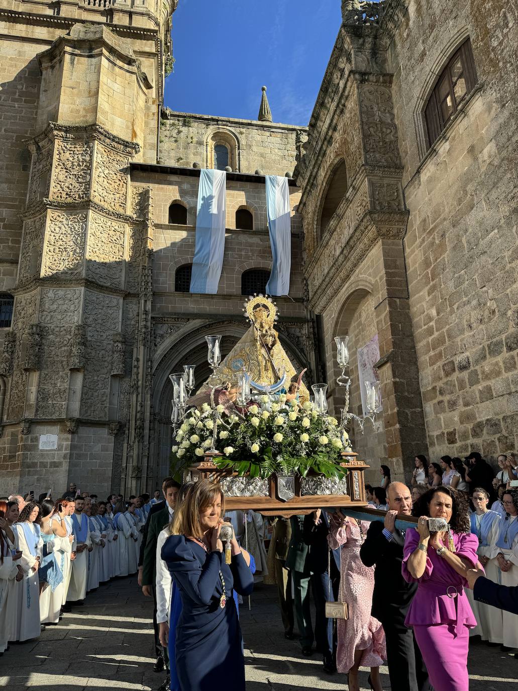 La devoción y pasión por la Virgen de Argeme de Coria en fotos