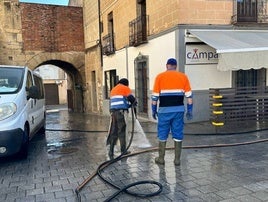 Limpieza de las calles de Coria.