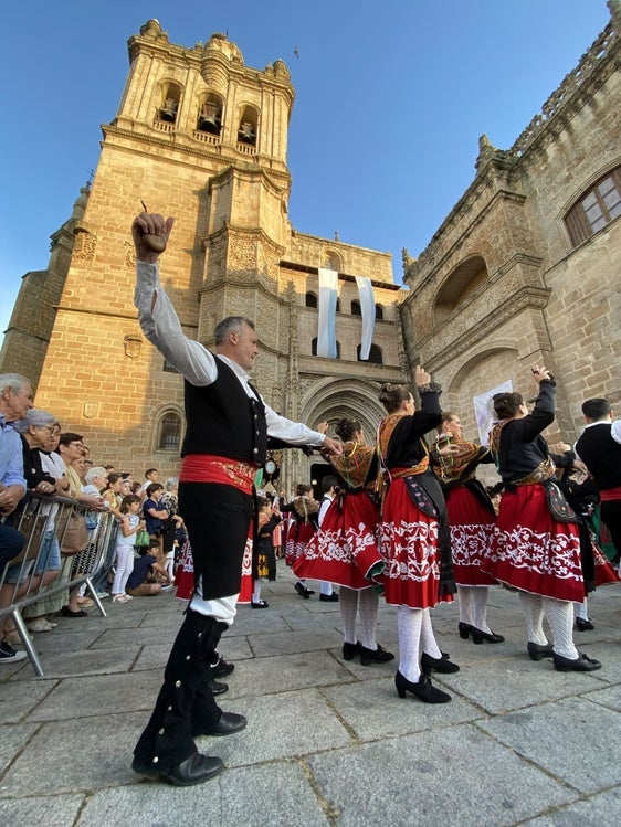 Coria ha vivido este fin de semana el XLIII Festival Nacional de Folklore