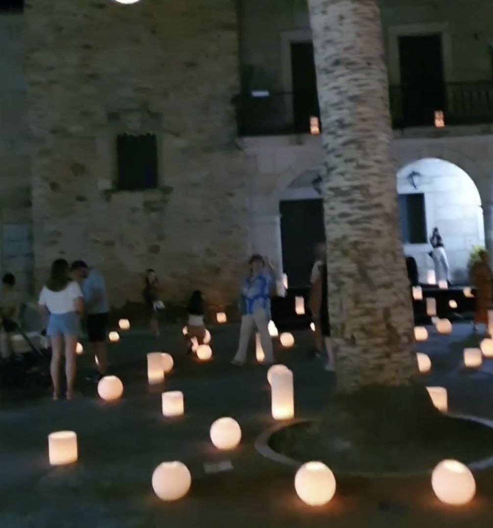 Recuerda cómo se ha vivido el Mercado de las Velas y el Jueves Turístico de 2024
