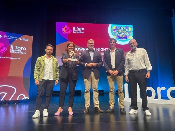 El Ayuntamiento de Coria, premiado como Organismo Dinamizador Comercial por su «Showpping Night Coria»