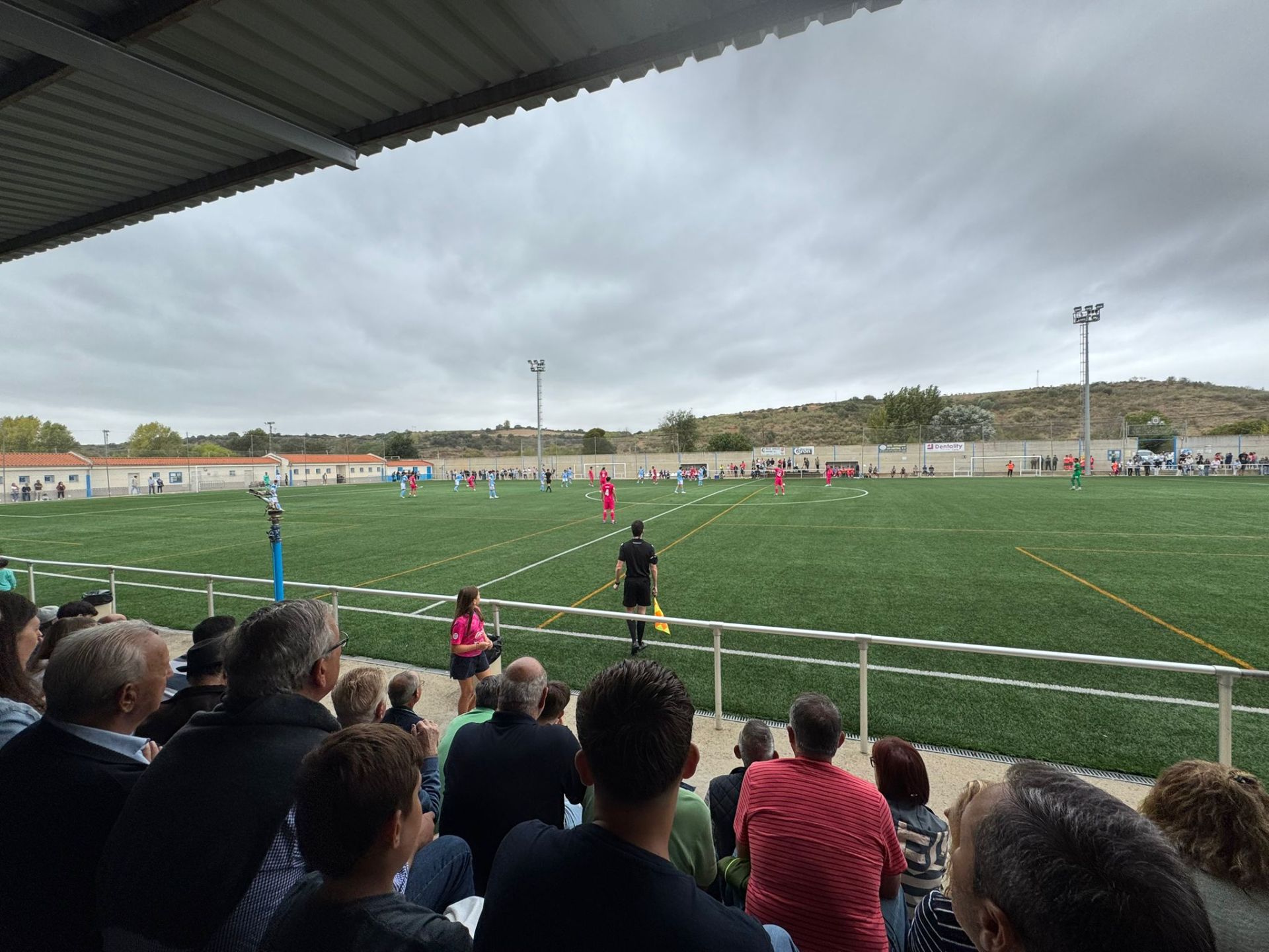 El CD Coria pierde ante el Tenerife B