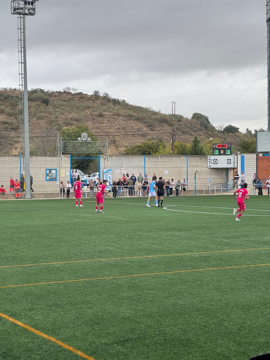 El CD Coria pierde ante el Tenerife B