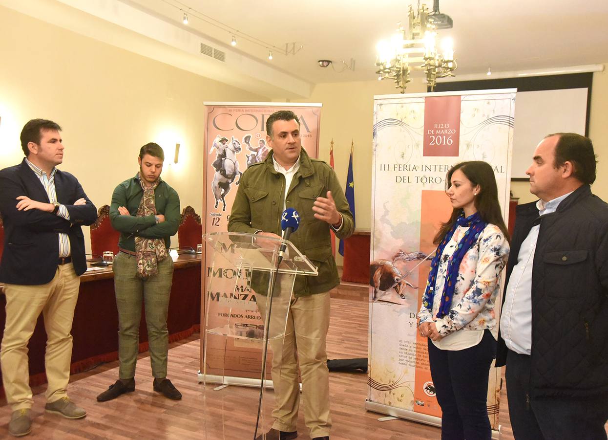 Presentación del la Feria del Toro en el Ayuntamiento