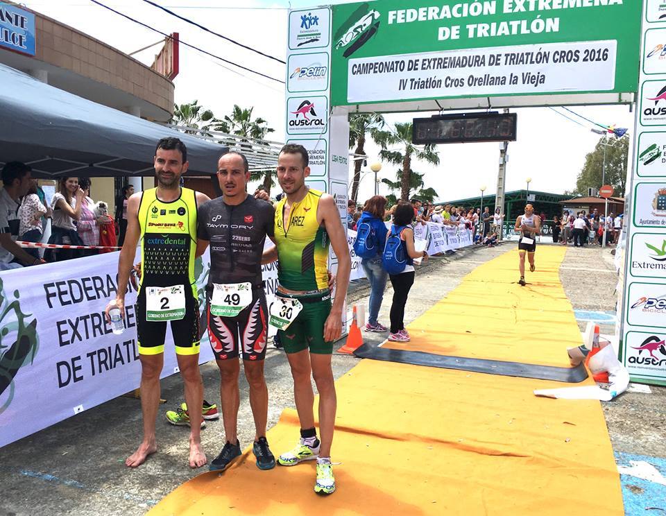 Diego Paredes, campeón regional de triatlón Cros