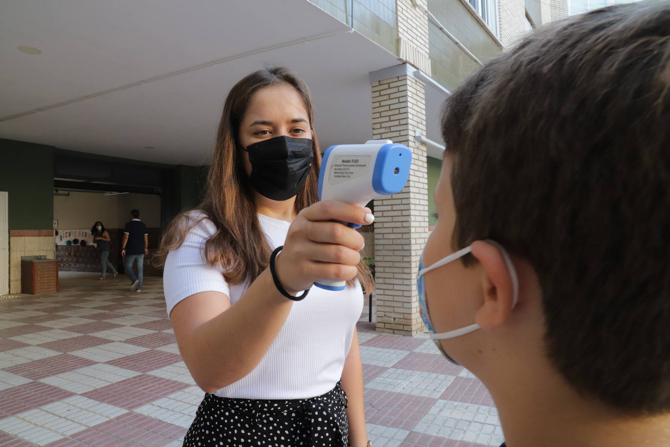Toma de temperatura antes de empezar.