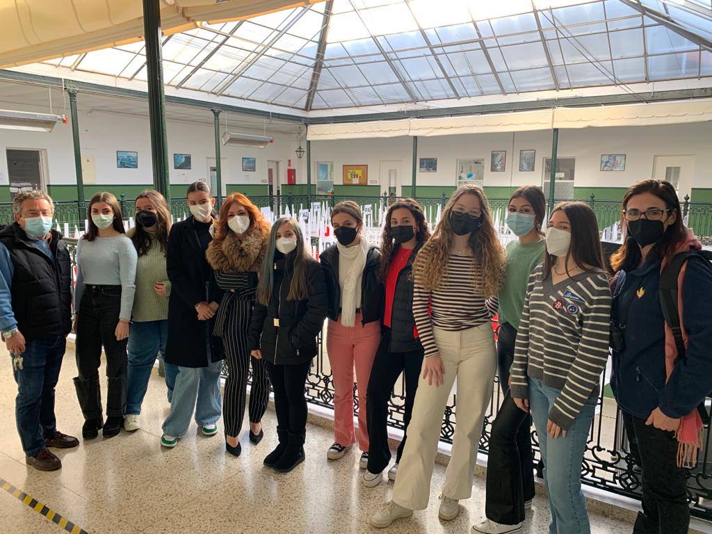 El centro educativo ha colaborado en la grabación de un vídeo. 