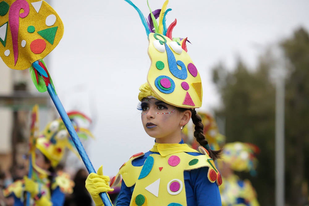 El mensaje de 'No a la guerra' estuvo presente en muchas de las comparsas. 