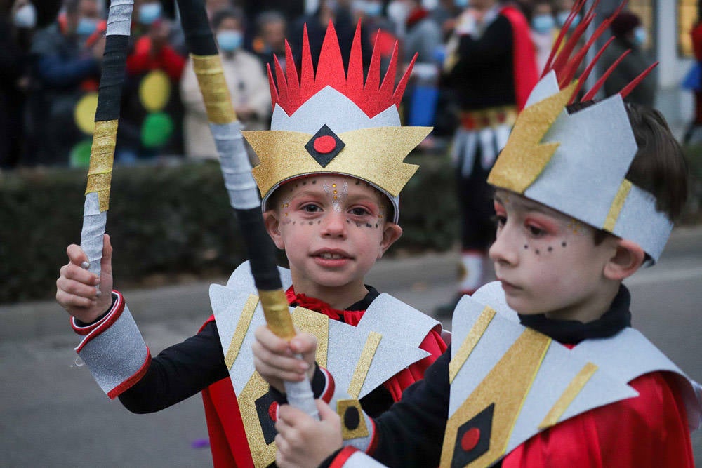 El mensaje de 'No a la guerra' estuvo presente en muchas de las comparsas. 