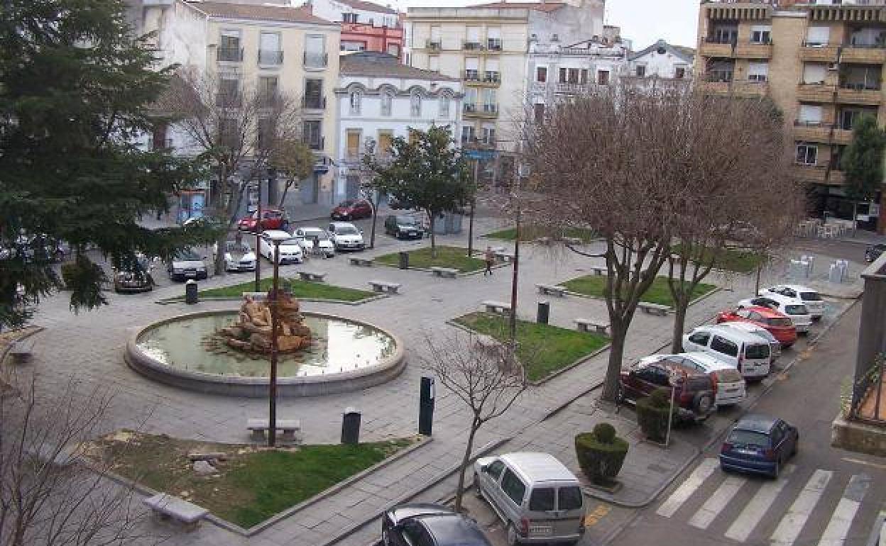 La previsión es iniciar las obras de la plaza de España en un plazo de dos meses. 