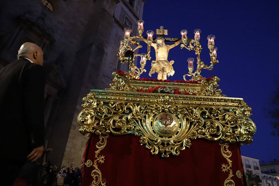 Emotiva procesión en la noche del Jueves Santo.